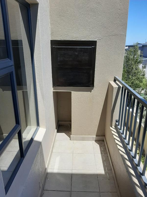 To Let 2 Bedroom Property for Rent in Burgundy Estate Western Cape